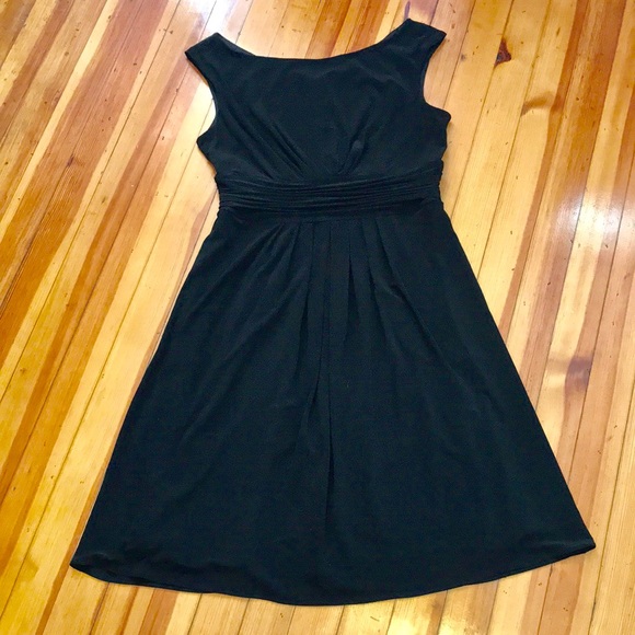 Eliza J Dresses & Skirts - Eliza J empire waist dress